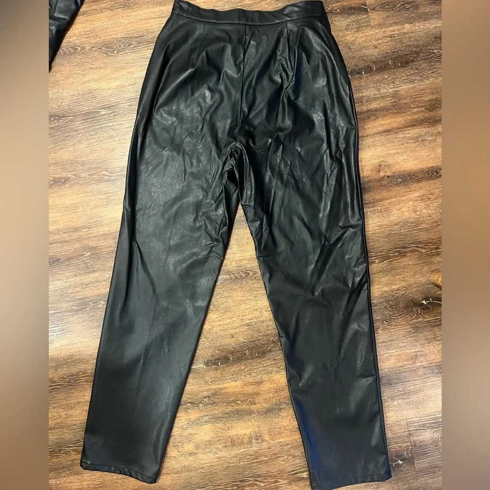 Black Faux Leather Set - Picture 3 of 8